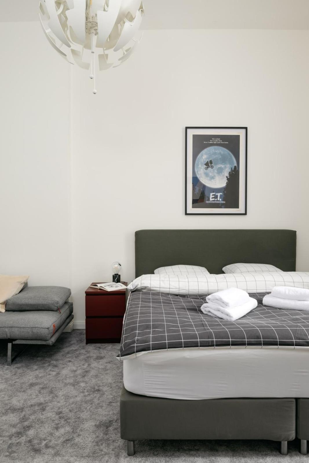 Comfortable And Cosy Apt A Few Steps From Dancing House And Naplavka Dance Prag Exterior foto